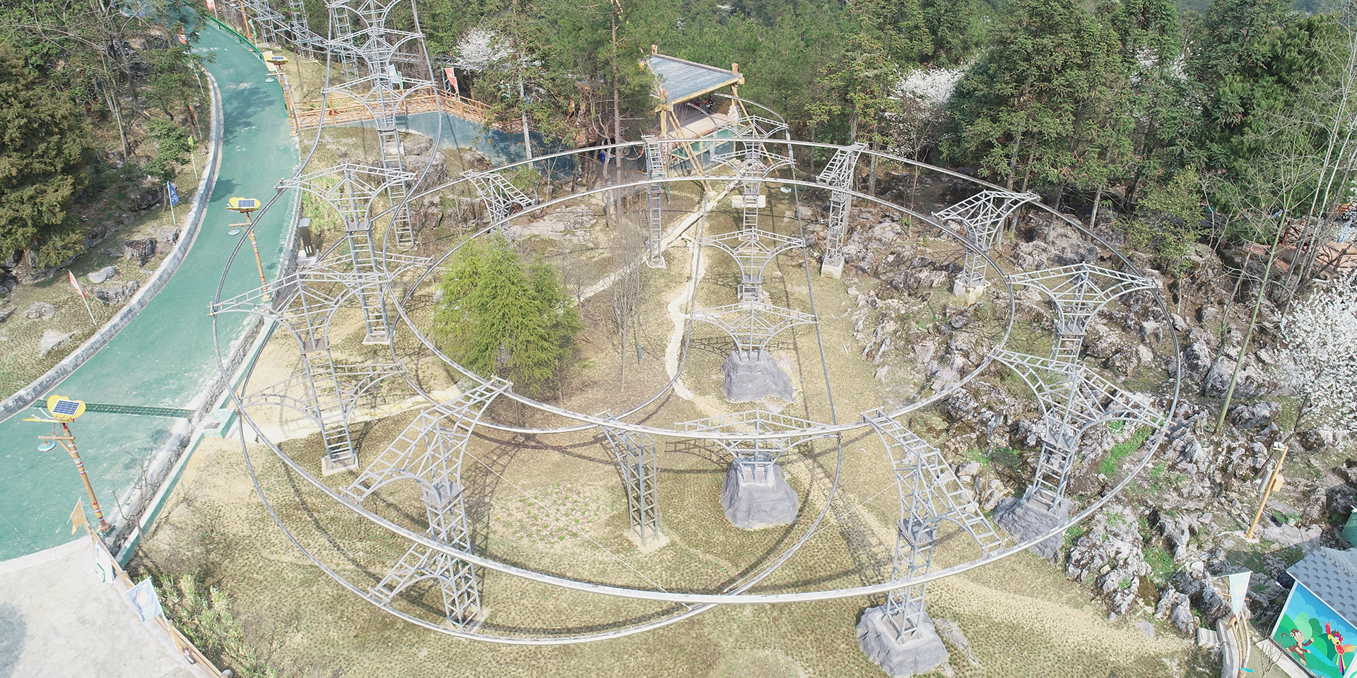 -浙江鵬鳴游樂設備有限公司