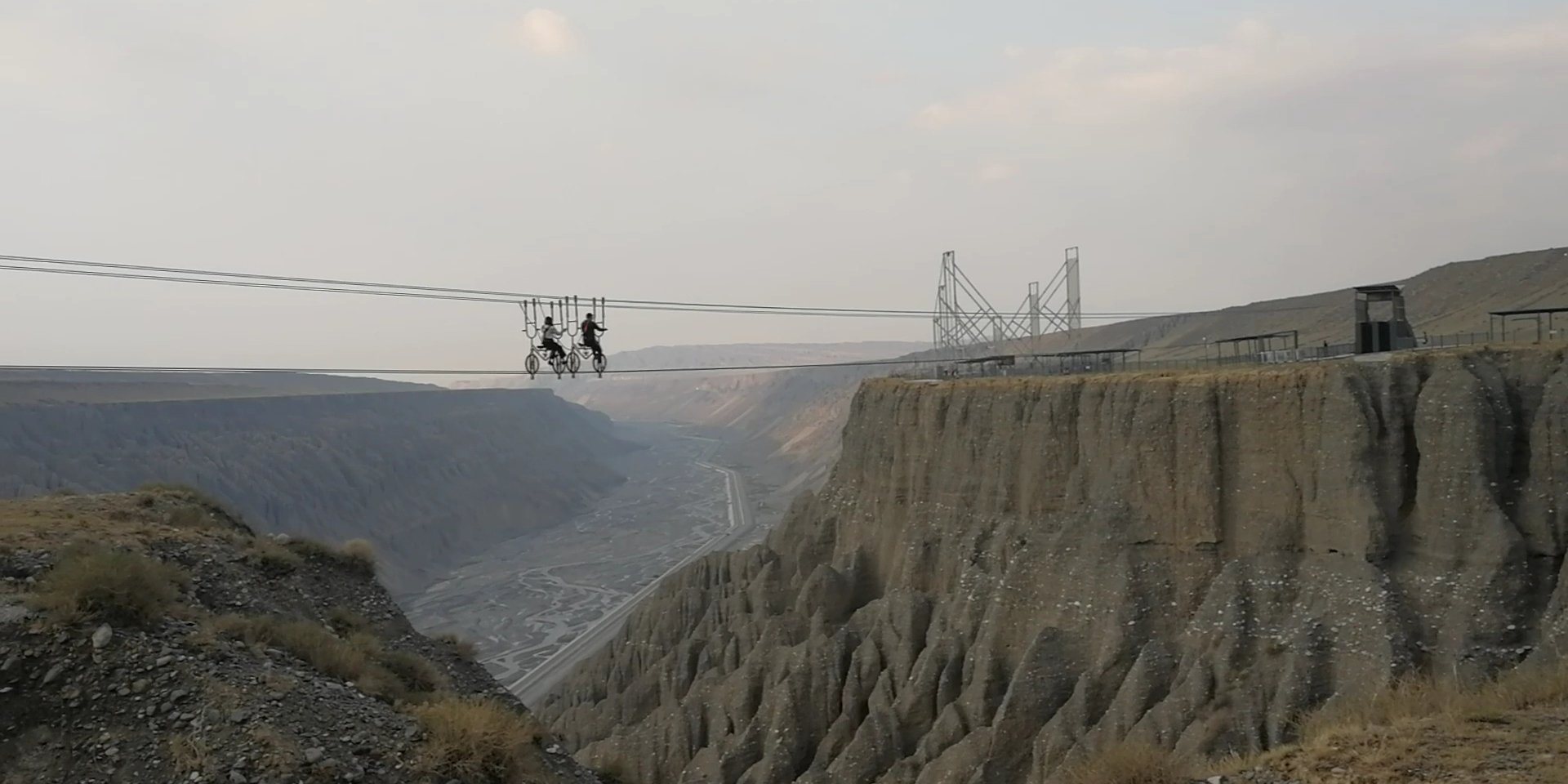 -浙江鵬鳴游樂設備有限公司