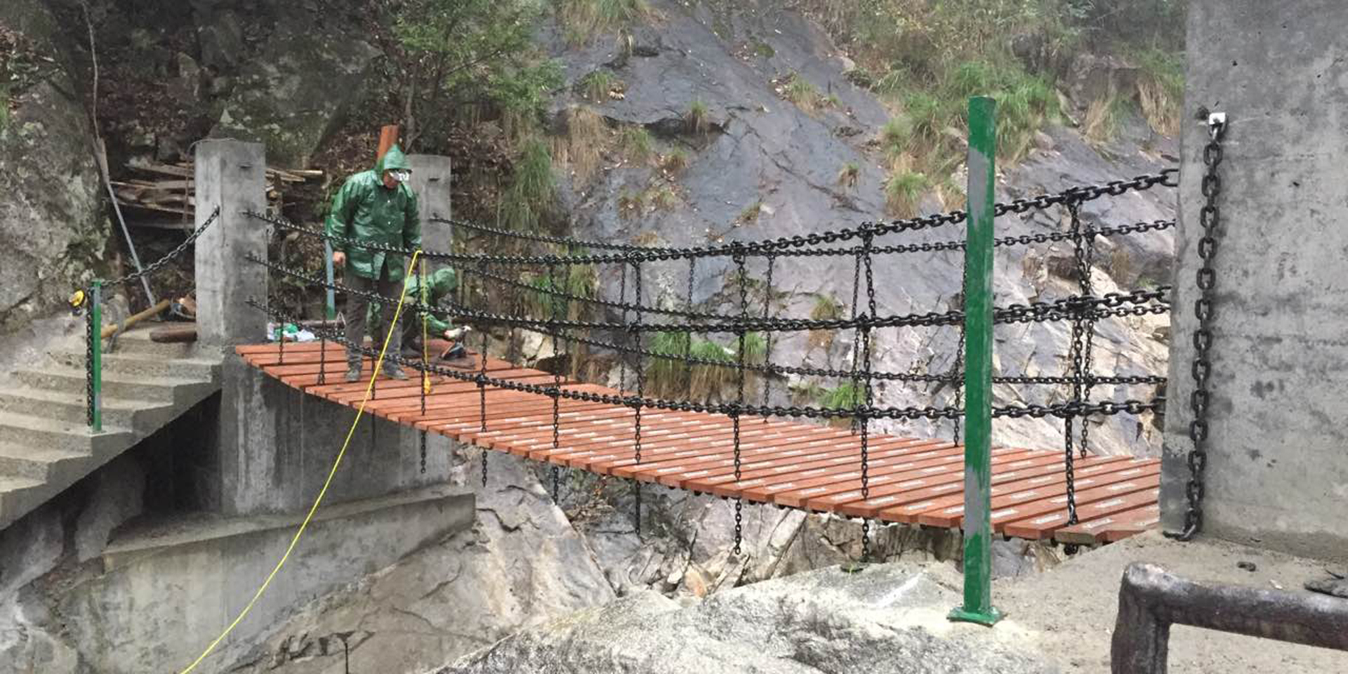 -浙江鵬鳴游樂設備有限公司