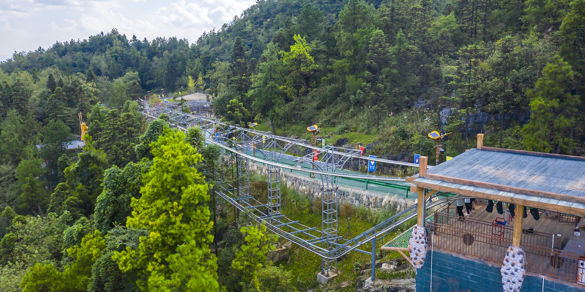 -浙江鵬鳴游樂設備有限公司
