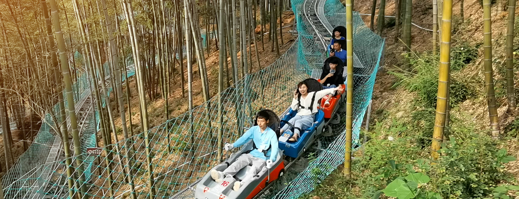 -浙江鵬鳴游樂設備有限公司